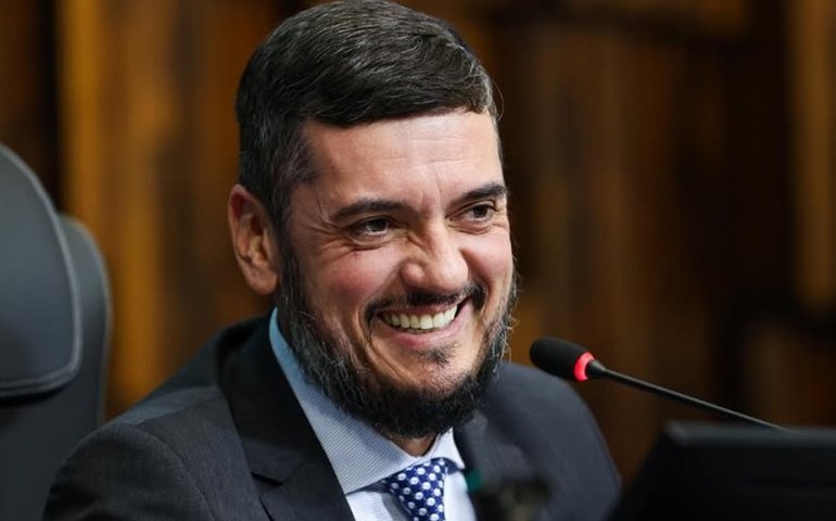 Disputa pela sucessão de Rodrigo Bacellar causa bate-boca e tensão entre deputados de direita na Alerj