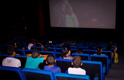 Alunos da rede municipal de ensino vão participar do “Escola vai ao cinema” 