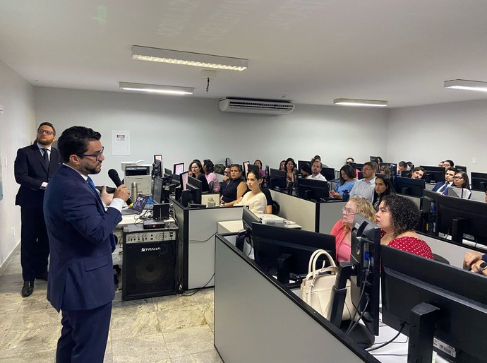 Assessores judiciários participam de formação sobre Inteligência Artificial na Esmal