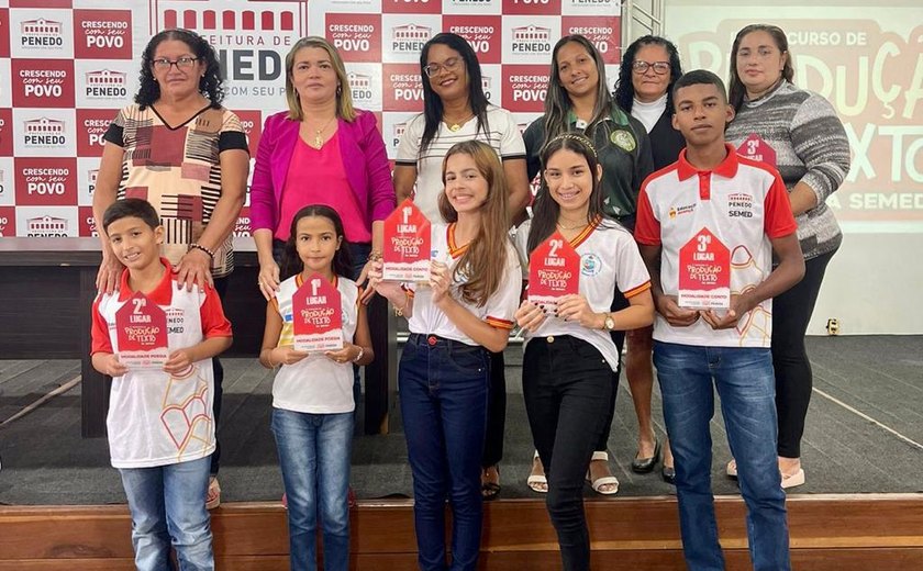 Penedo premia estudantes vencedores do 4º Concurso de Produção de Textos