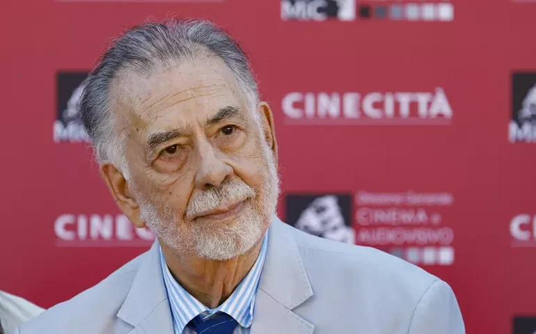 Coppola reaparecerá em Veneza após cirurgia para premiar Herzog