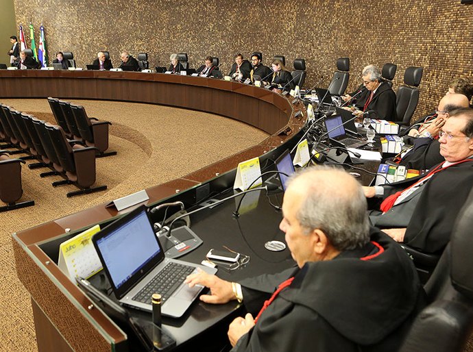 TJ determina que Estado nomeie professora do cadastro de reserva