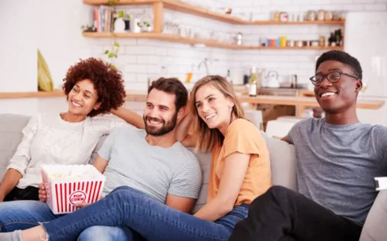 Do sofá para o desconhecido com a seleção de filmes de aventuras que todos estão comentando