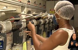 Aumenta trabalho e estudo entre jovens