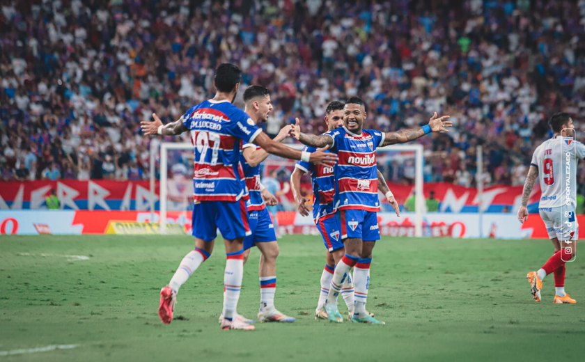 Marinho faz dois, Fortaleza goleia o Bahia e dorme na vice-liderança do Brasileirão