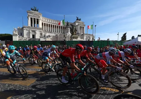 Etapa final do Giro d'Itália será dedicada ao papa Francisco