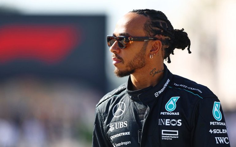 Hamilton diz que Mercedes melhorou, mas não está feliz com posição no grid do GP do Japão