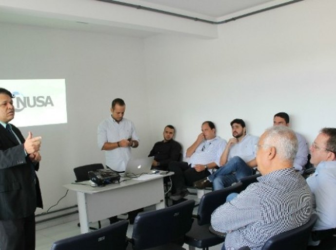 Secretarias e órgãos conhecem solução para terminais de autoatendimento