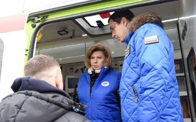 Após ação humanitária, russos vindos da Ucrânia se reúnem com familiares