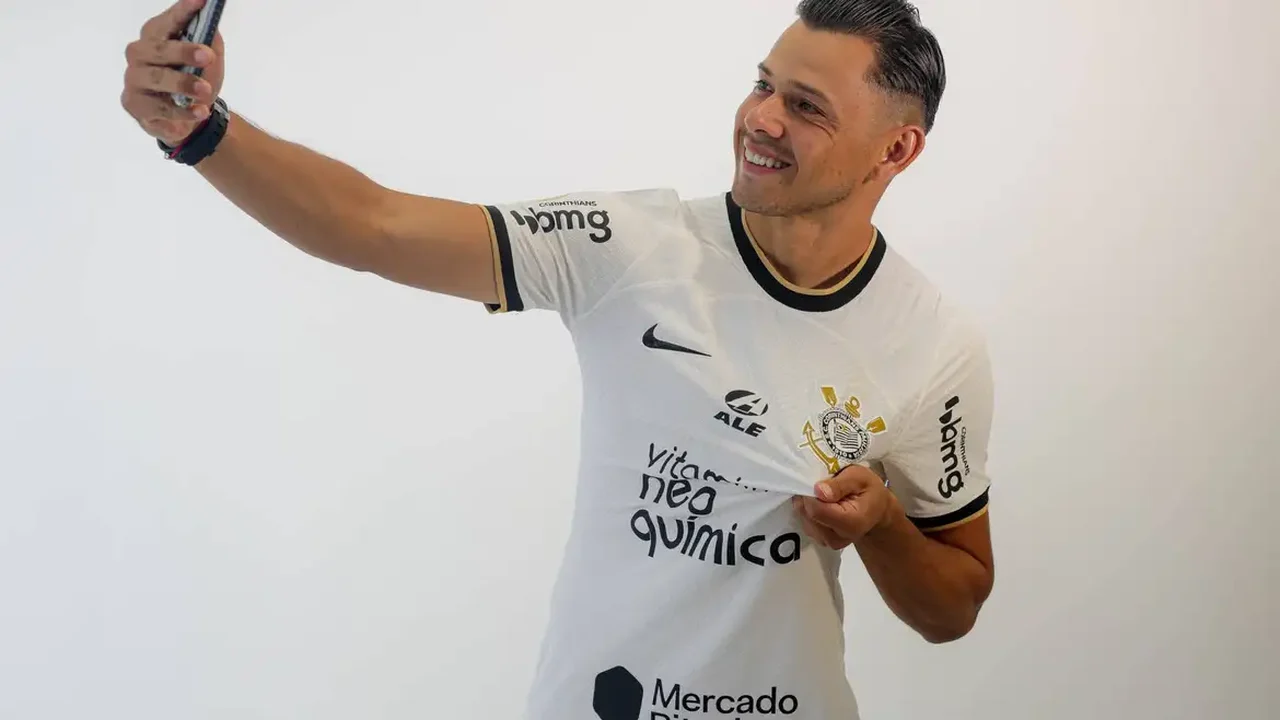 Romero relembra 6 a 1 no São Paulo, provoca Reinaldo e revela identificação com Mano Menezes