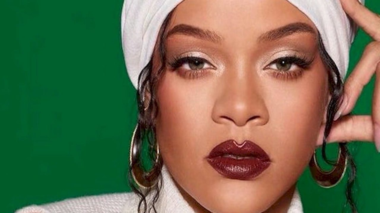 Rihanna retorna à cena musical e lança ‘Lift Me Up’, trilha de ‘Pantera Negra 2’