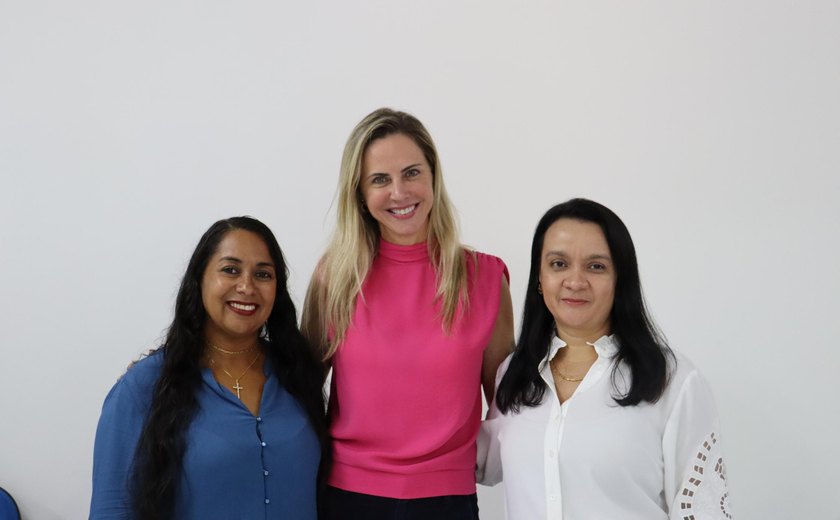 Dia Internacional da Mulher: Casal exalta história das mulheres no saneamento