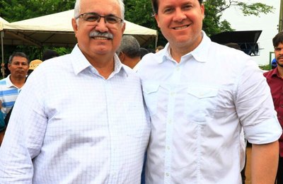 Ministro Marx Beltrão viabiliza R$ 200 mil para Natal em Arapiraca