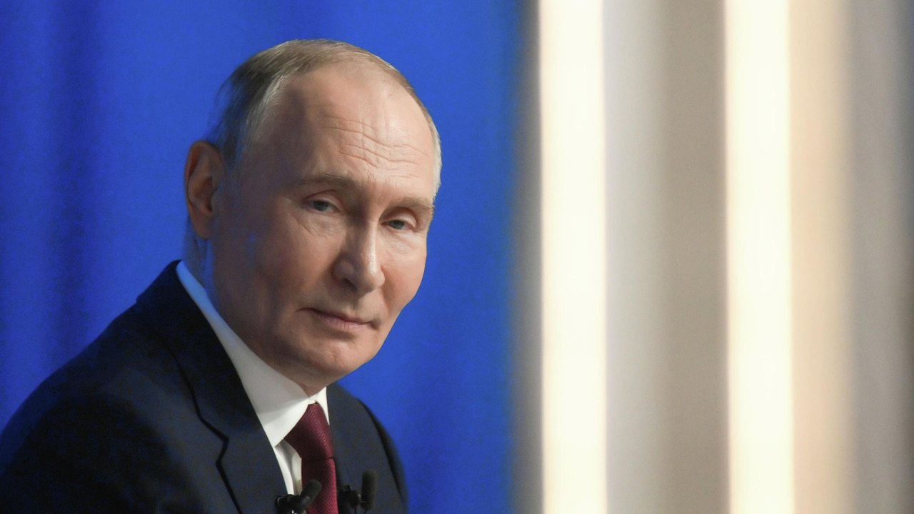 Momento atual é decisivo para o país e a Rússia não pode ser derrotada no campo de batalha, afirma Putin