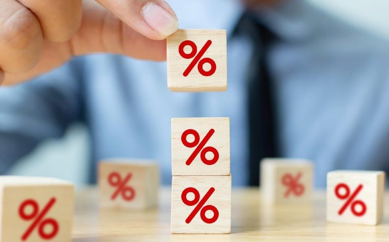 Taxas longas de juros caem com fluxo de estrangeiro