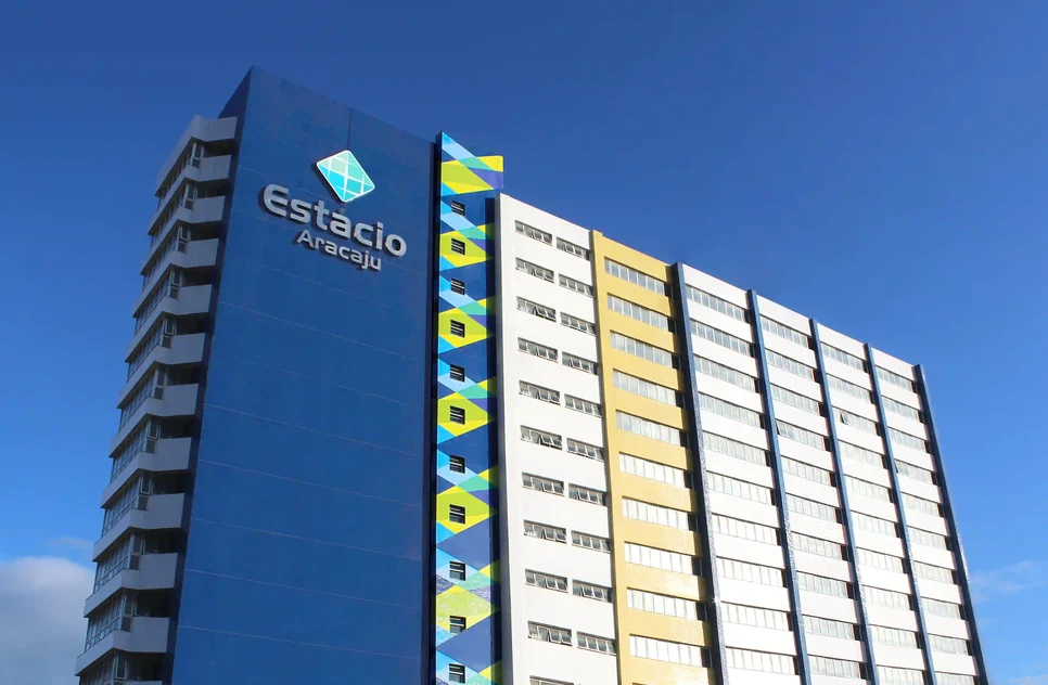 Estacio_Aracaju_fachada_b1cbbca504
