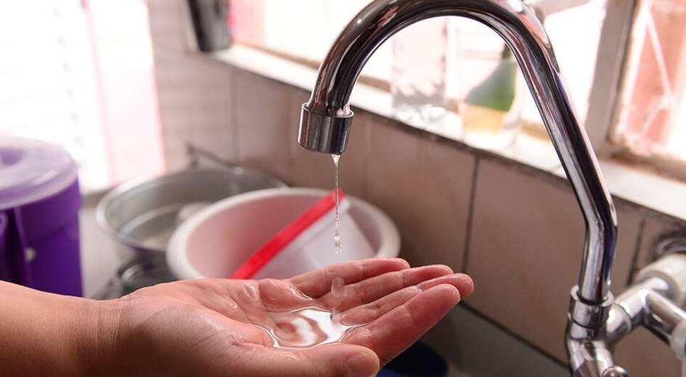 falta-de-agua-torneira-itauna / Foto: Foto: reprodução