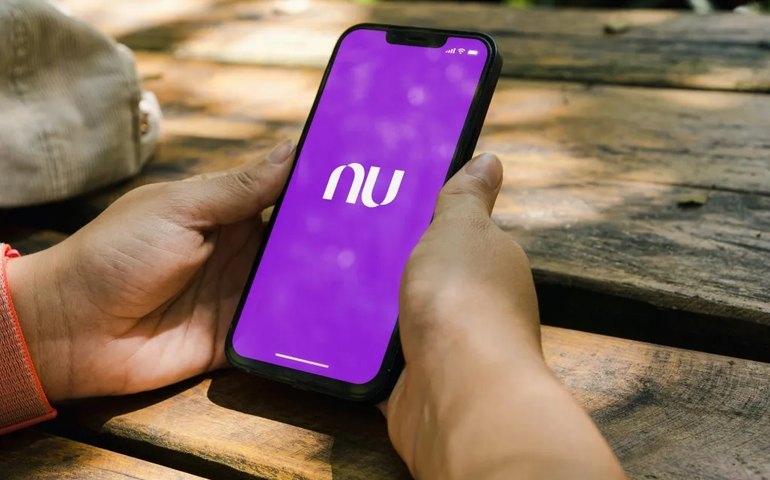 Aplicativo do Nubank enfrenta oscilações na tarde desta quarta-feira
