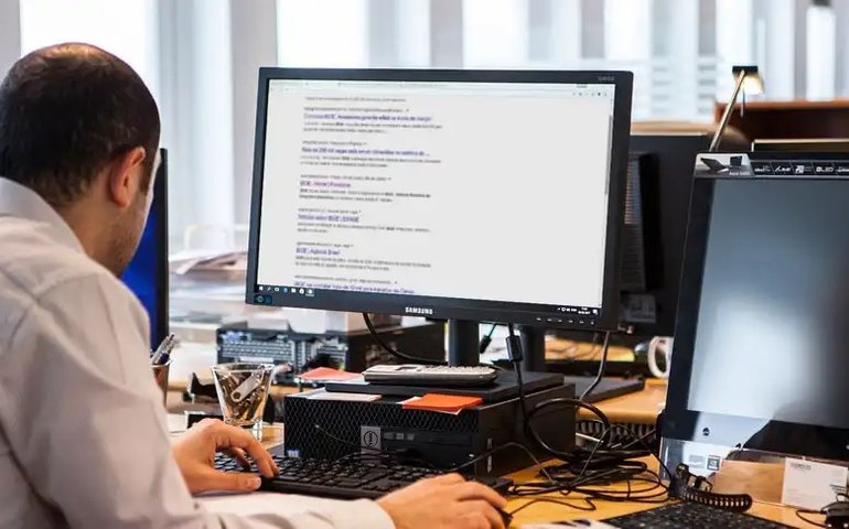 IBGE: volume de serviços prestados sobe 0,7% em agosto ante julho (+8% em 1 ano)