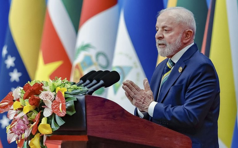 Lula e Xi criticam guerras tarifárias e defendem livre comércio