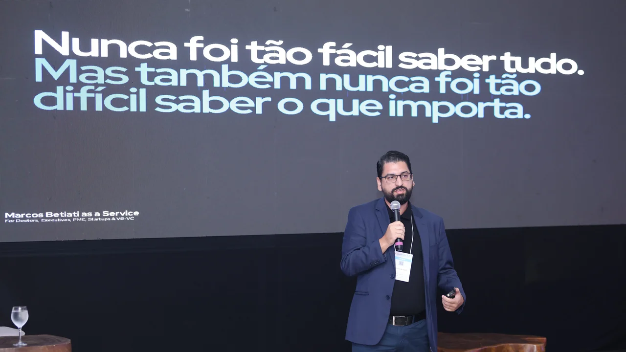 No Dia do Médico, Inteligência Artificial ganha espaço no combate à exaustão e ajuda profissionais a recuperar tempo