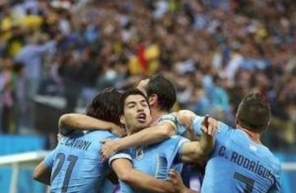 Após vexame na estreia, Uruguai se recupera com vitória Getty Images
