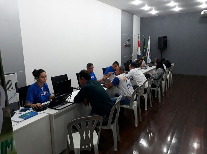 Mutirão contribui para inadimplentes colocarem a vida financeira em dia