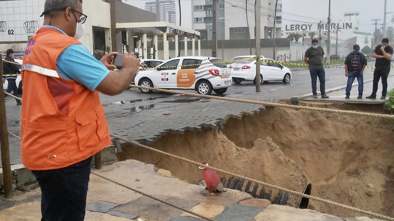 Defesa Civil está em atenção e monitora chuvas em Maceió