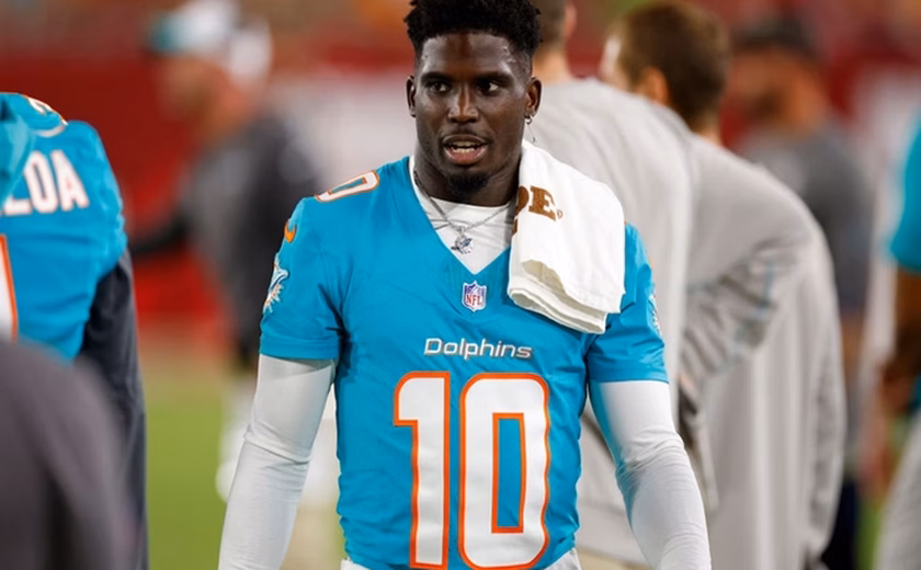 Jogador do Miami Dolphins é preso a caminho do estádio para estreia na NFL 
