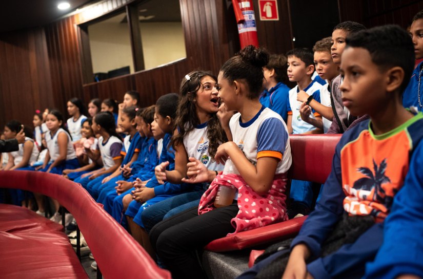 Aula de circo leva alegria e inclusão para estudantes da rede municipal de ensino