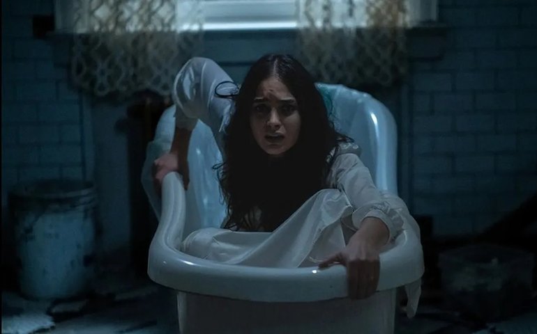 'O Nascimento do Mal' erra o tom ao falar de gravidez