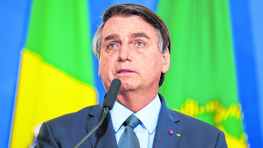 Surtado: presidindo uma nação de maricas e estocando pólvora