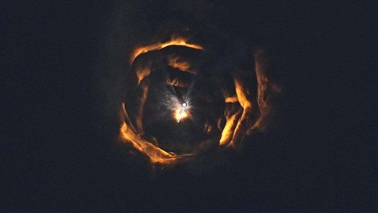 'Como pedra jogada na água': Starship da SpaceX causa buraco na ionosfera, diz cientista russo