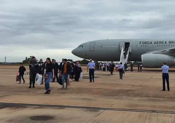 Lula diz que Brasil segue à disposição de quem quiser voltar de Gaza