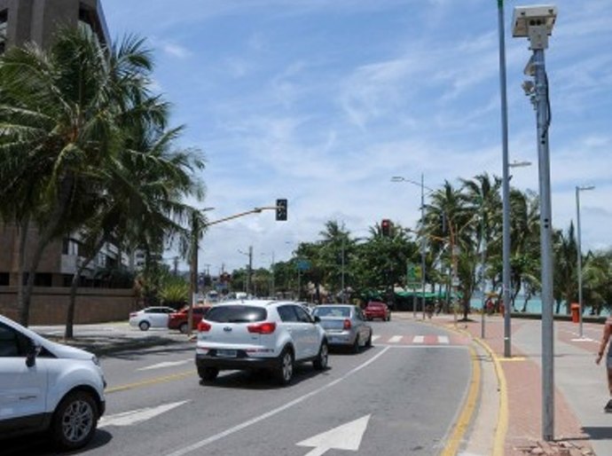 Fiscalização eletrônica de trânsito em Maceió será suspensa nesta quinta