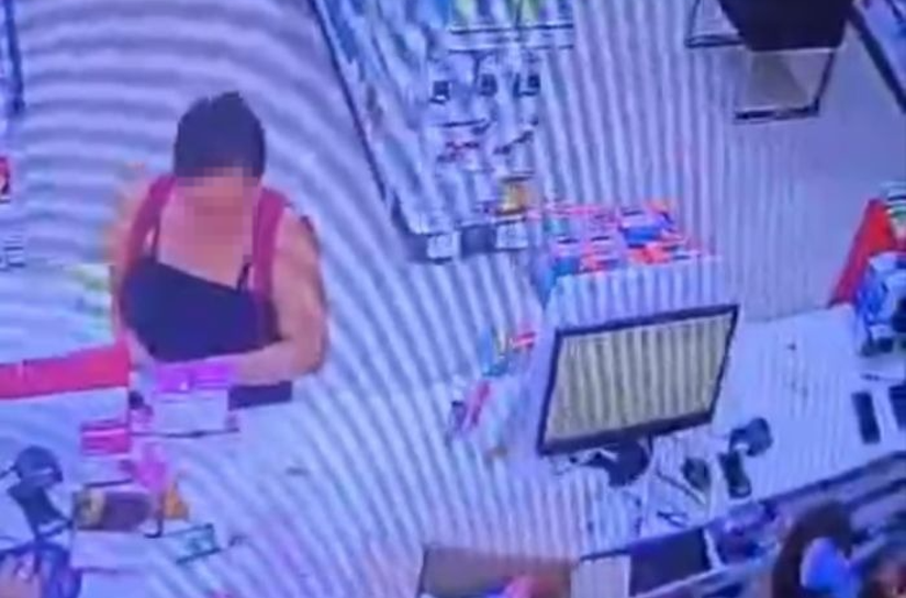 Mulher é presa em flagrante por furto de carteira em farmácia de Maceió