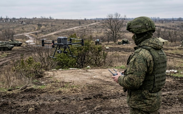 Drone russo com inteligência artificial Yolka ganha espaço no front