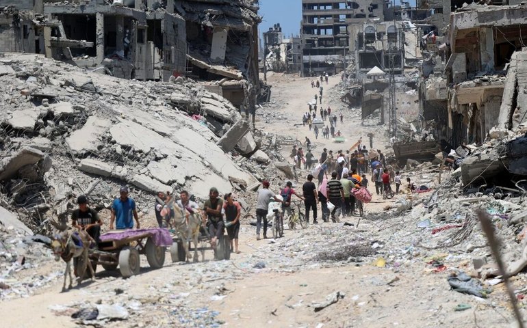 Dezenas de milhares de israelenses protestam em Tel Aviv contra avanço militar na Faixa de Gaza