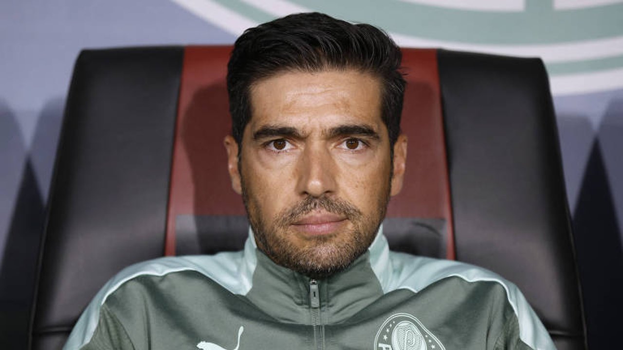 Nesta segunda-feira (21), Roda Viva recebe o técnico do Palmeiras Abel Ferreira