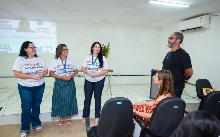Criança Alfabetizada/Renalfa: encontro discute novas ações para avanço na alfabetização