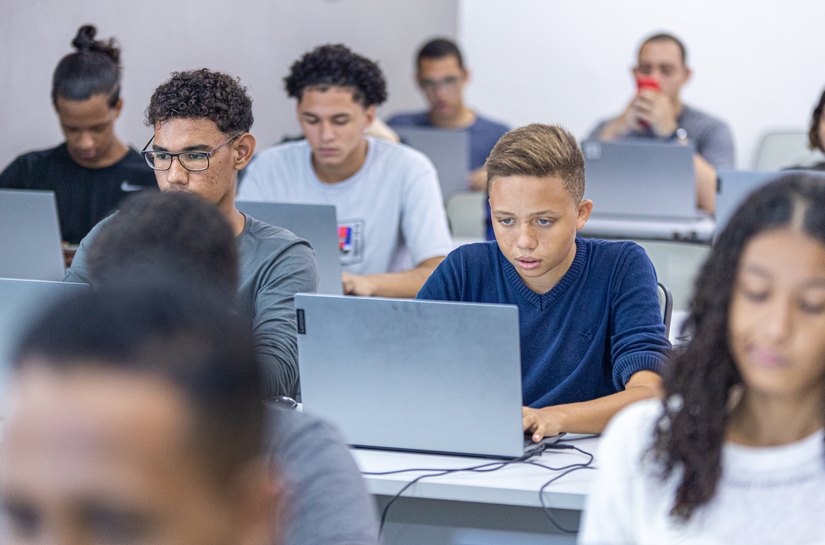 Emprega Jovem segue com vagas para cursos gratuitos em Maceió