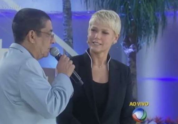 Zeca Pagodinho chama Xuxa de Globeleza e é advertido: &#8216;Record beleza&#8217;