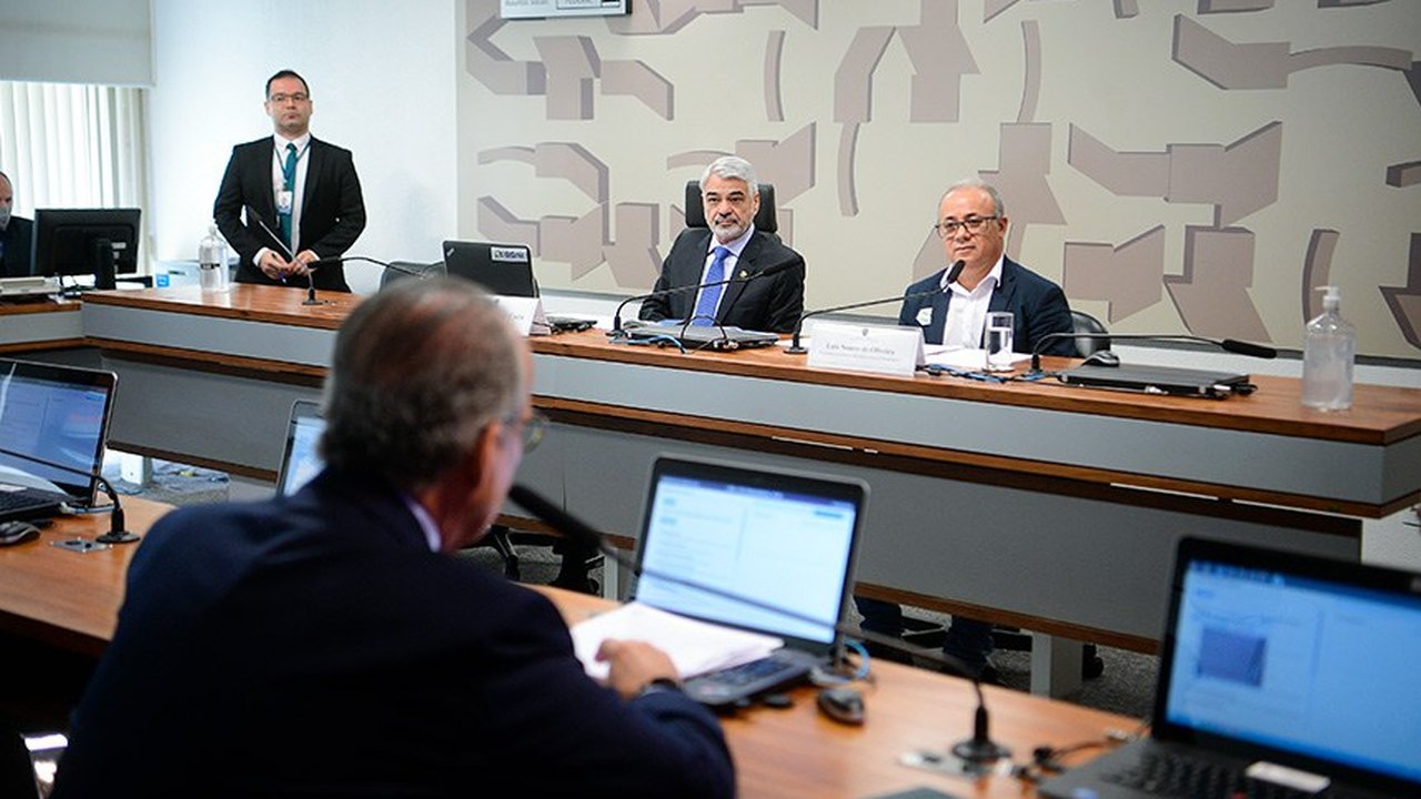 Na CAS, debatedores cobram investimento da União no metrô de Recife