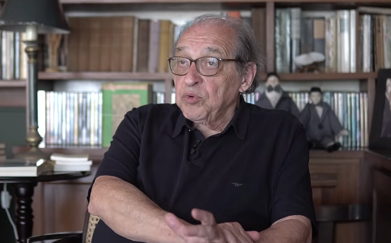 Livro do Ano do Jabuti 2025: Como é 'O Ouvidor do Brasil', de Ruy Castro