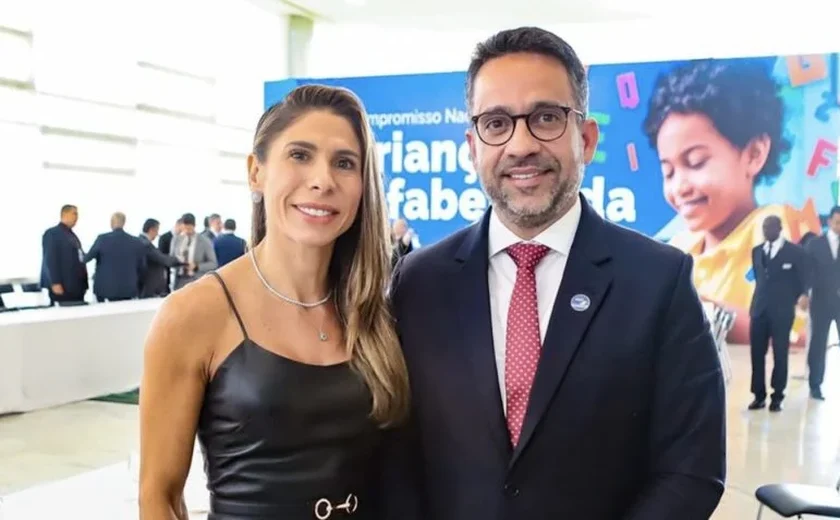 Governador Paulo Dantas anuncia fim do casamento com Marina Dantas