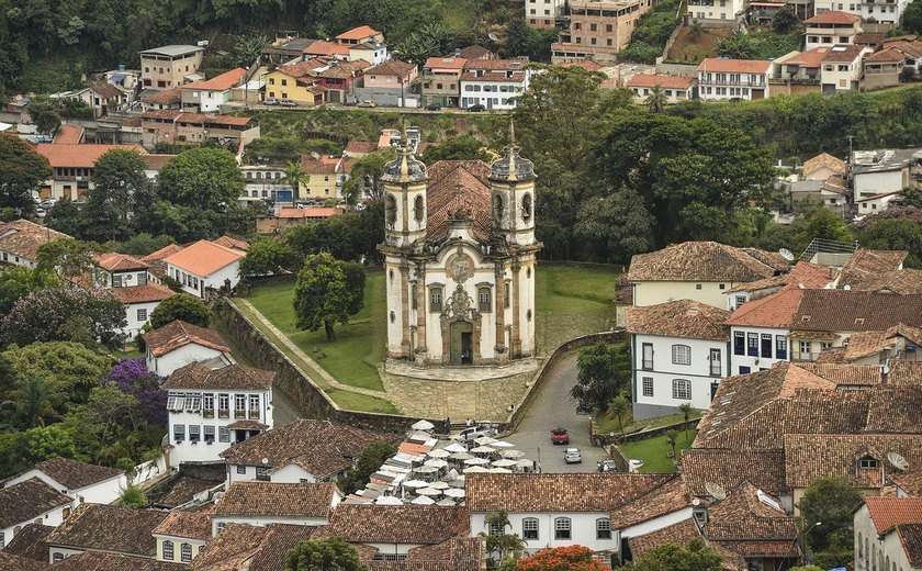 Helicóptero dos Bombeiros cai em Ouro Preto e deixa seis mortos