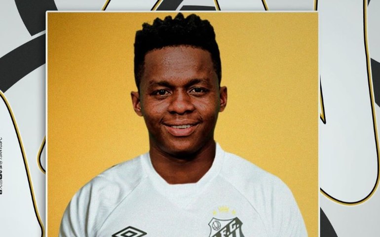 Cazares diz que agora é 'bem profissional' e garante maturidade no Santos: 'Vim jogar bola'