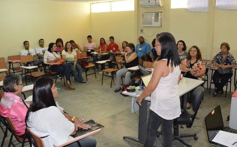 Técnicos participam de Curso de Formação de Jovens Promotores de Saúde