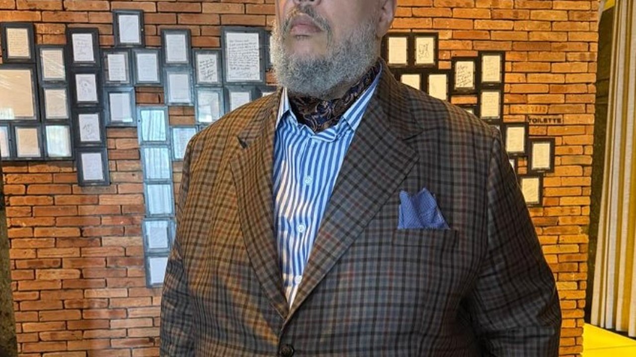 Agressões físicas e cadeira no chão: o que se sabe da confusão envolvendo Ed Motta em restaurante no Rio