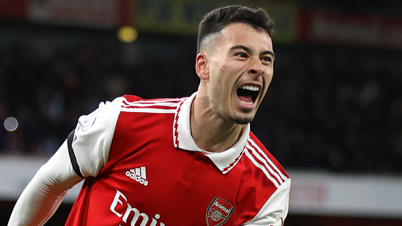 Martinelli marca, Arsenal desbanca o Liverpool e acirra briga pela ponta do Inglês